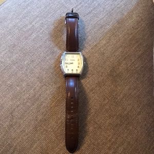 Men’s Fossil leather band watch